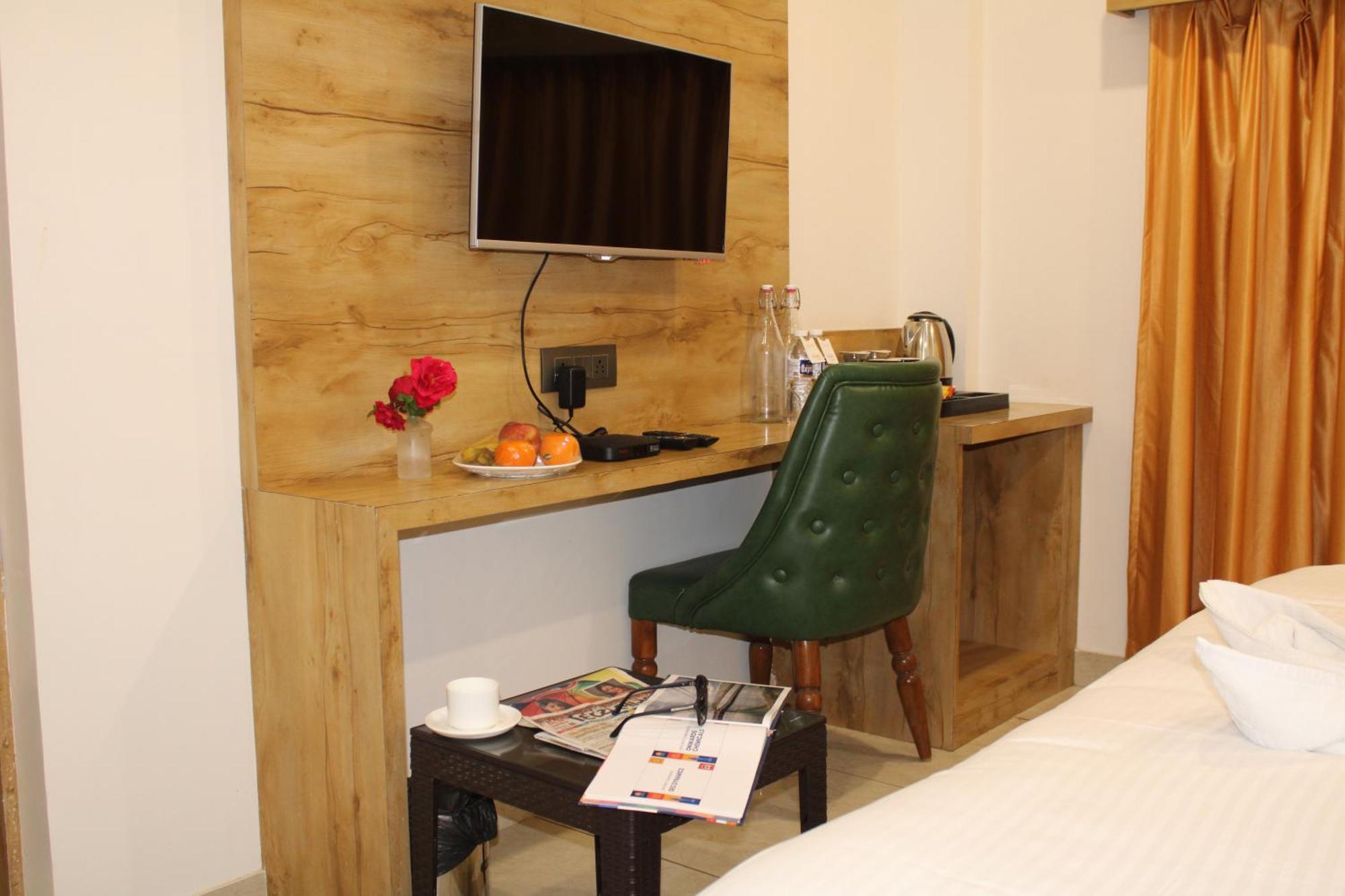Clarks Collection Somnath Hotel Ngoại thất bức ảnh