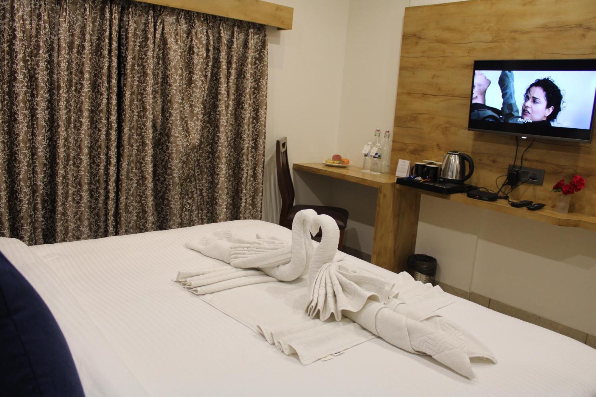 Clarks Collection Somnath Hotel Ngoại thất bức ảnh
